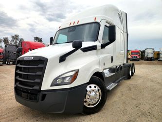 š„ 2023 FREIGHTLINER CASCADIA 455HP ā
13K ENGINE HOURS 449K MILES