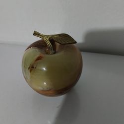 VINTAGE MARBLE APPLE PAPERWEIGHT 3" - A1500