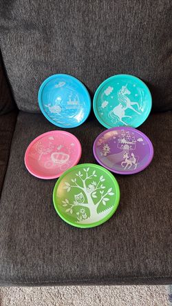 Set of 5 Kids tempered glass plates & silicone protected