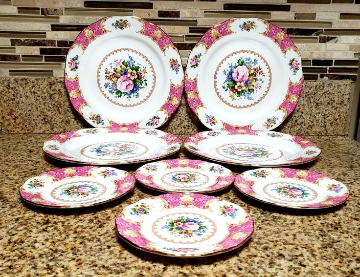 ROYAL ALBERT LADY CALYLE BONE CHINA PLATES 8 pcs