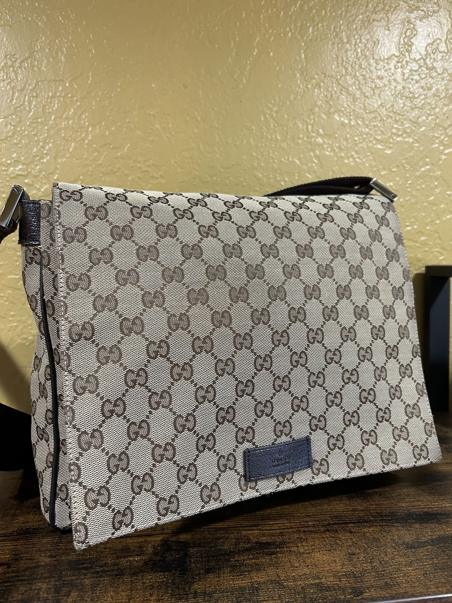 Gucci Messenger Bag/diaper Bag 