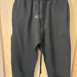Fear Of God Essential Joggers XS (fits Like A Small