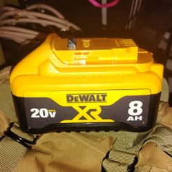 DeWalt 20V MAX XR 8ah Lithium Ion Battery 