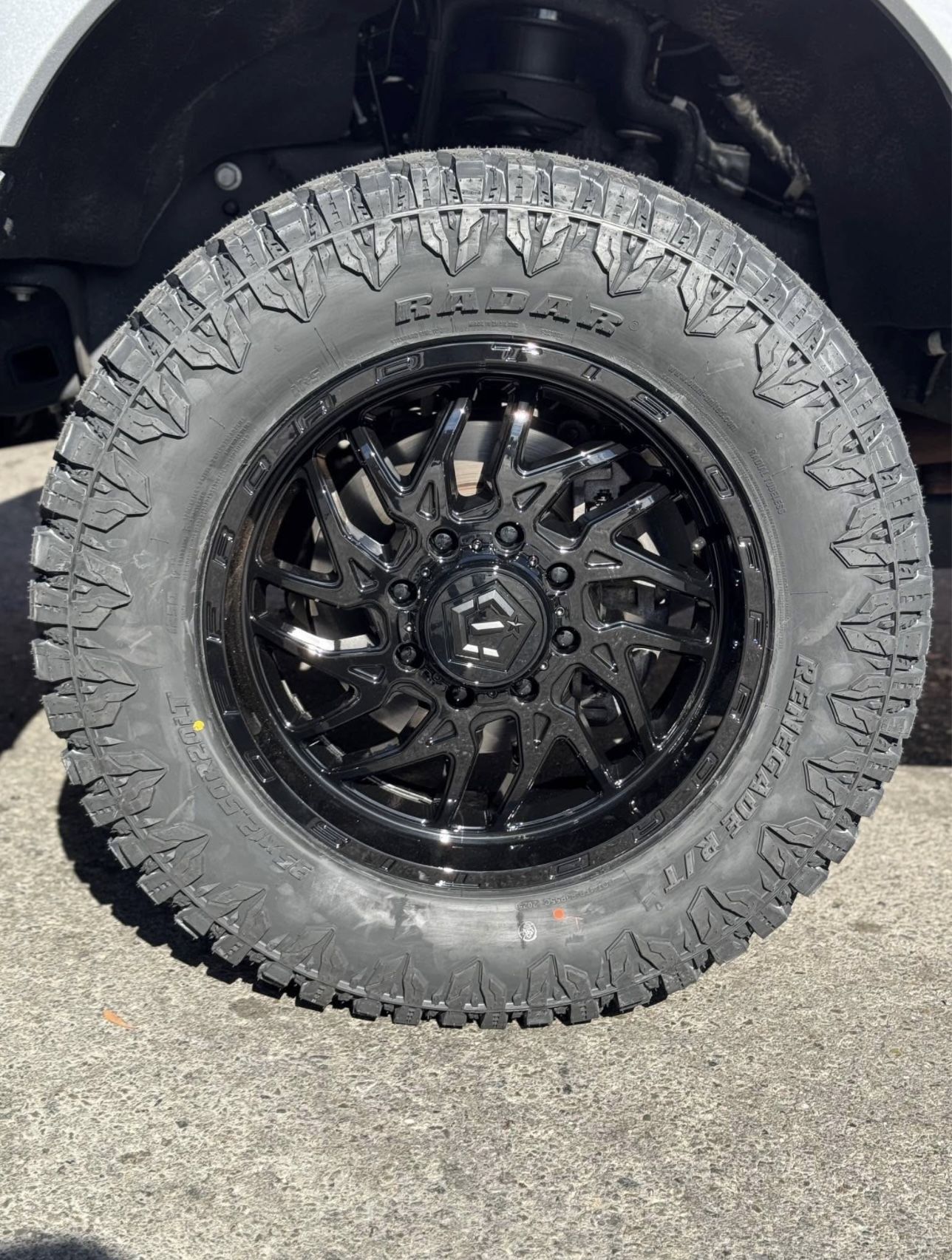 TIS 544B 20x9 8x170 +17 Wheels 35x12.50R20 Ford F250 F350 Finance Available