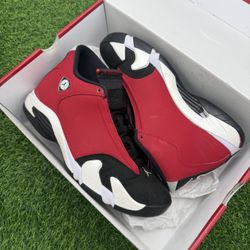 Jordan 14 Gym Red Toro Size 8.5