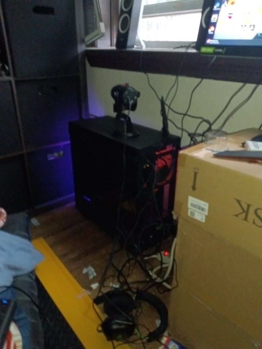 PC Rtx 4080 I9 12900k 1tb HDD 4TB SSD Used