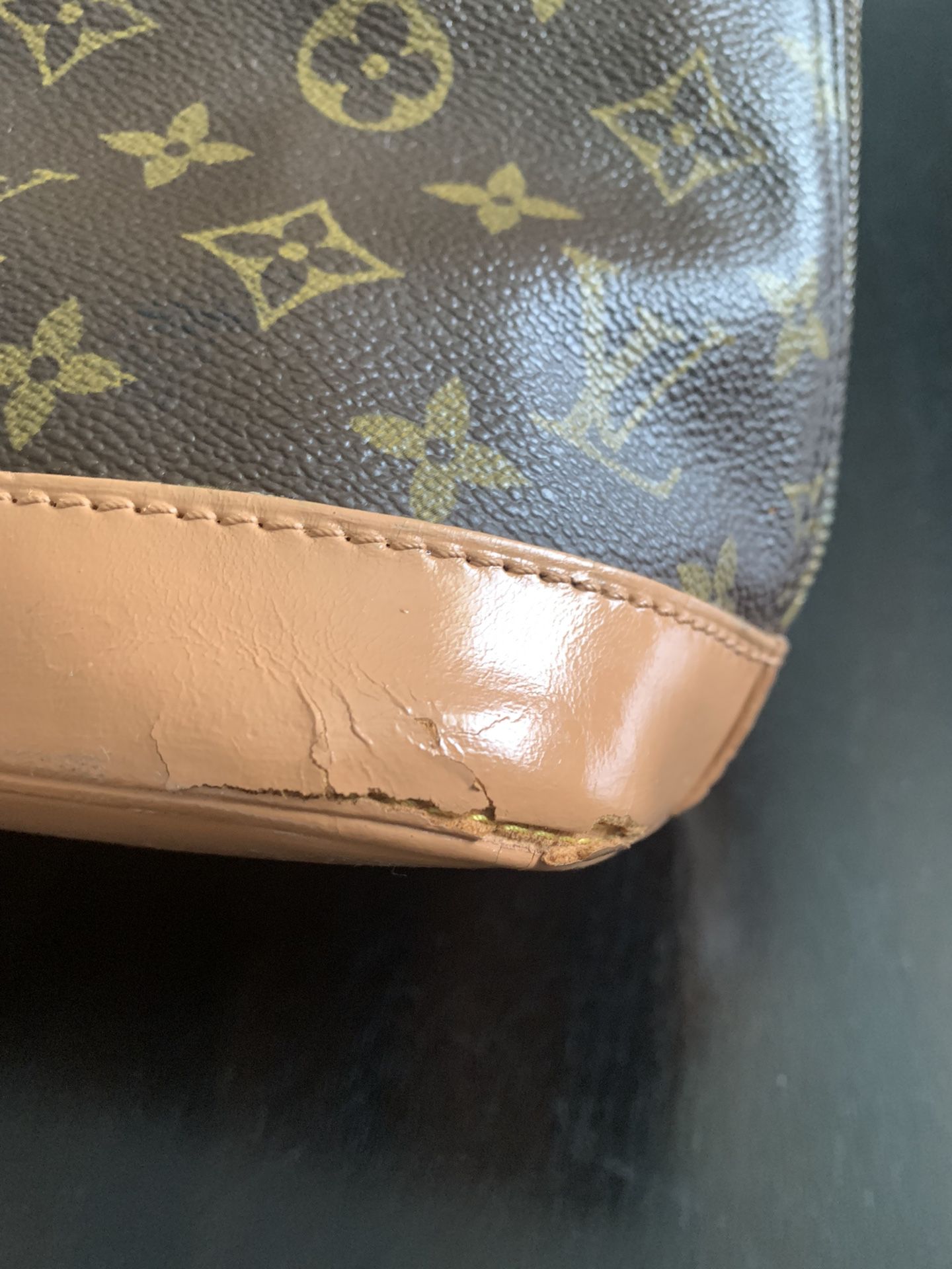 Authentic Louis Vuitton Alma Pm Bag for Sale in Los Angeles, CA