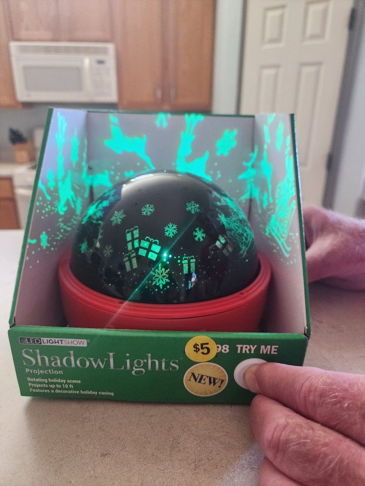 Holiday Christmas NEW Shadow Globe 