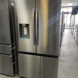 Samsung French Door Refrigerator With 4 Types Of Ice 