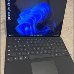 Microsoft Surface Pro 7  Windows 11 CRACKED GLASS CORNER BUT  Working  Fine Charger INCLUDED      