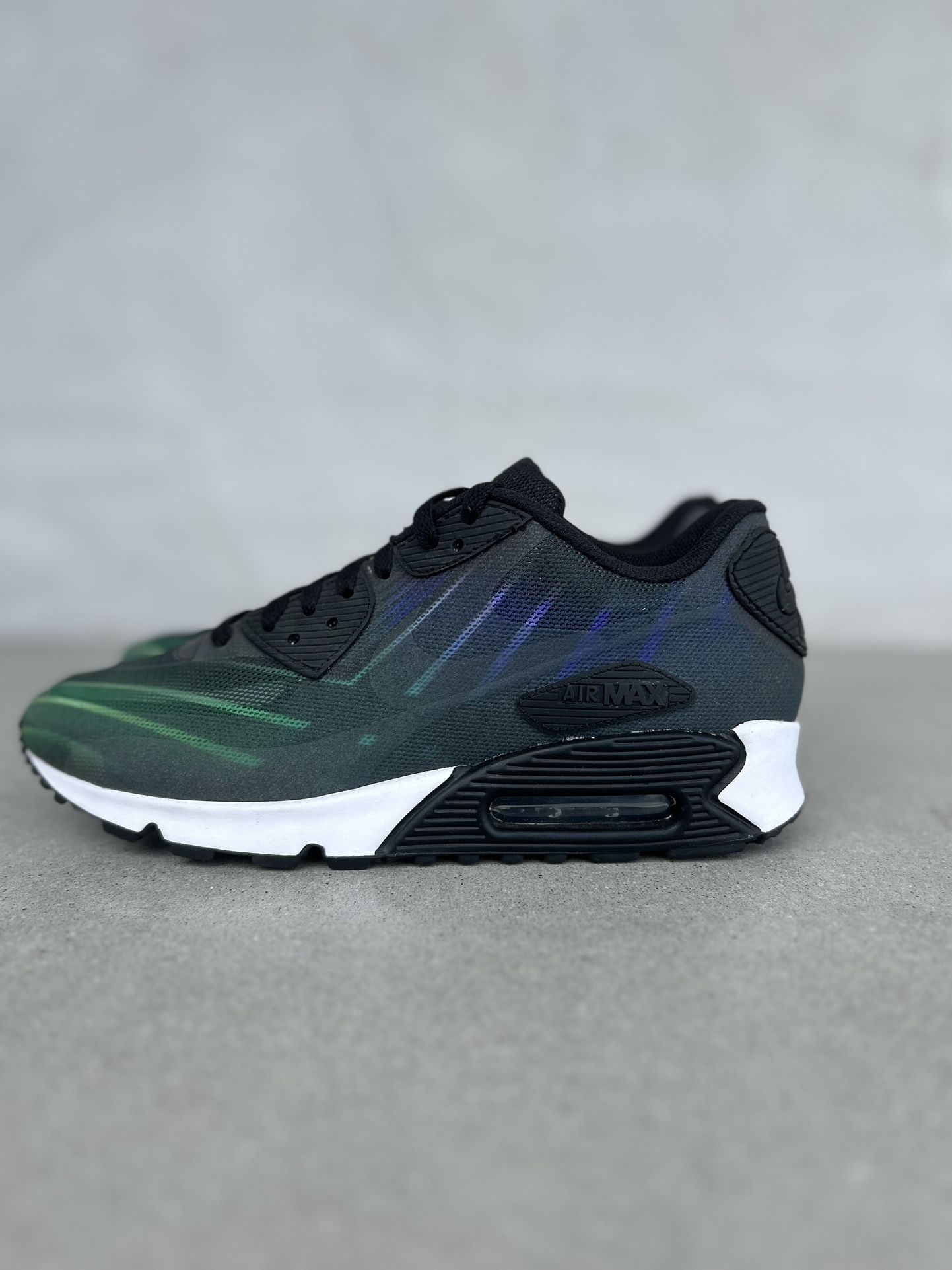 Air Max 90 + Hurley Phantom