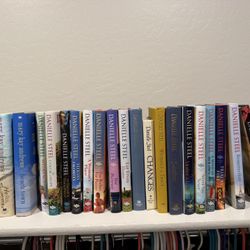 Danielle Steele Hard Back Books