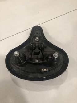 Black TRICO SPORTS MEMOFLEX II 2 BICYCLE SEAT Heavy Springs Bike for Sale in Wall Township NJ OfferUp