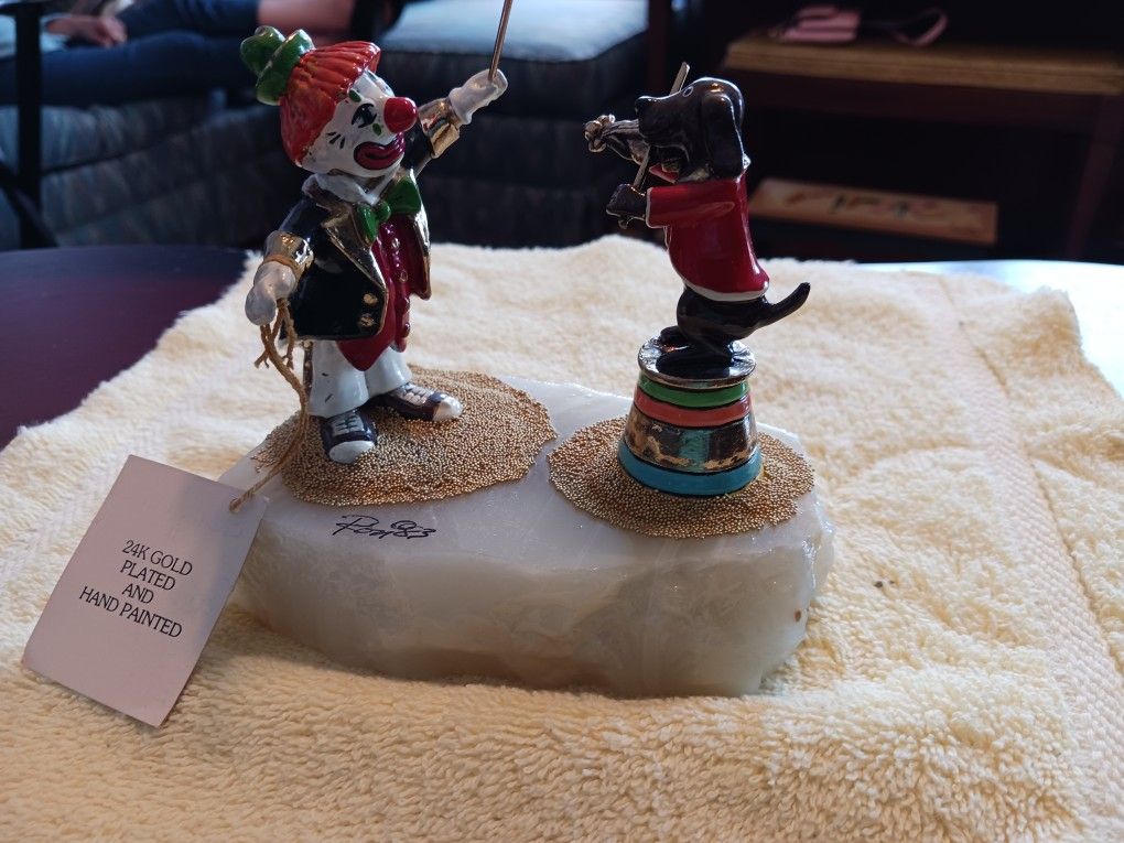BEAUTIFUL VINTAGE Clown And Dog ON THICK MARBLE THIS IS A SIGNED