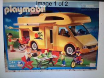 Playmobil Family Vacation Camper Van Playset