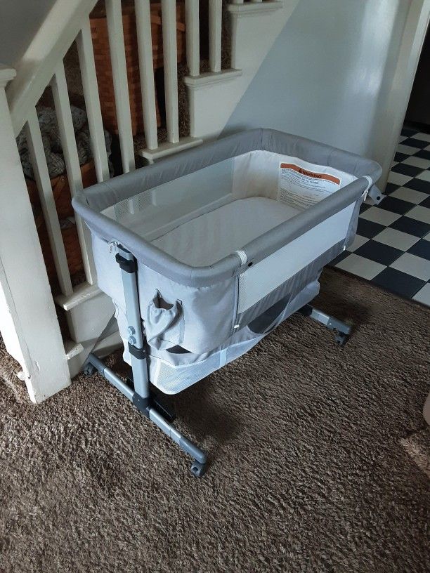 Baby Bedside Sleeper Bed