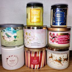BATH + BODY WORKS CANDLES