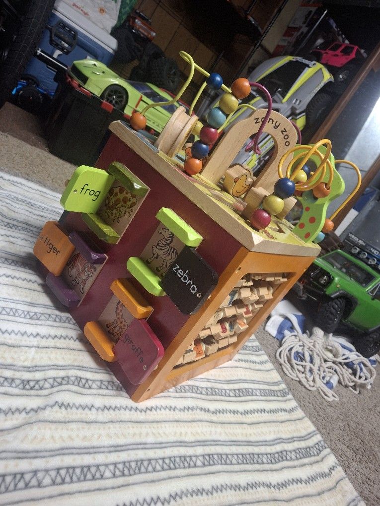 Colorful Play Zany Zoo