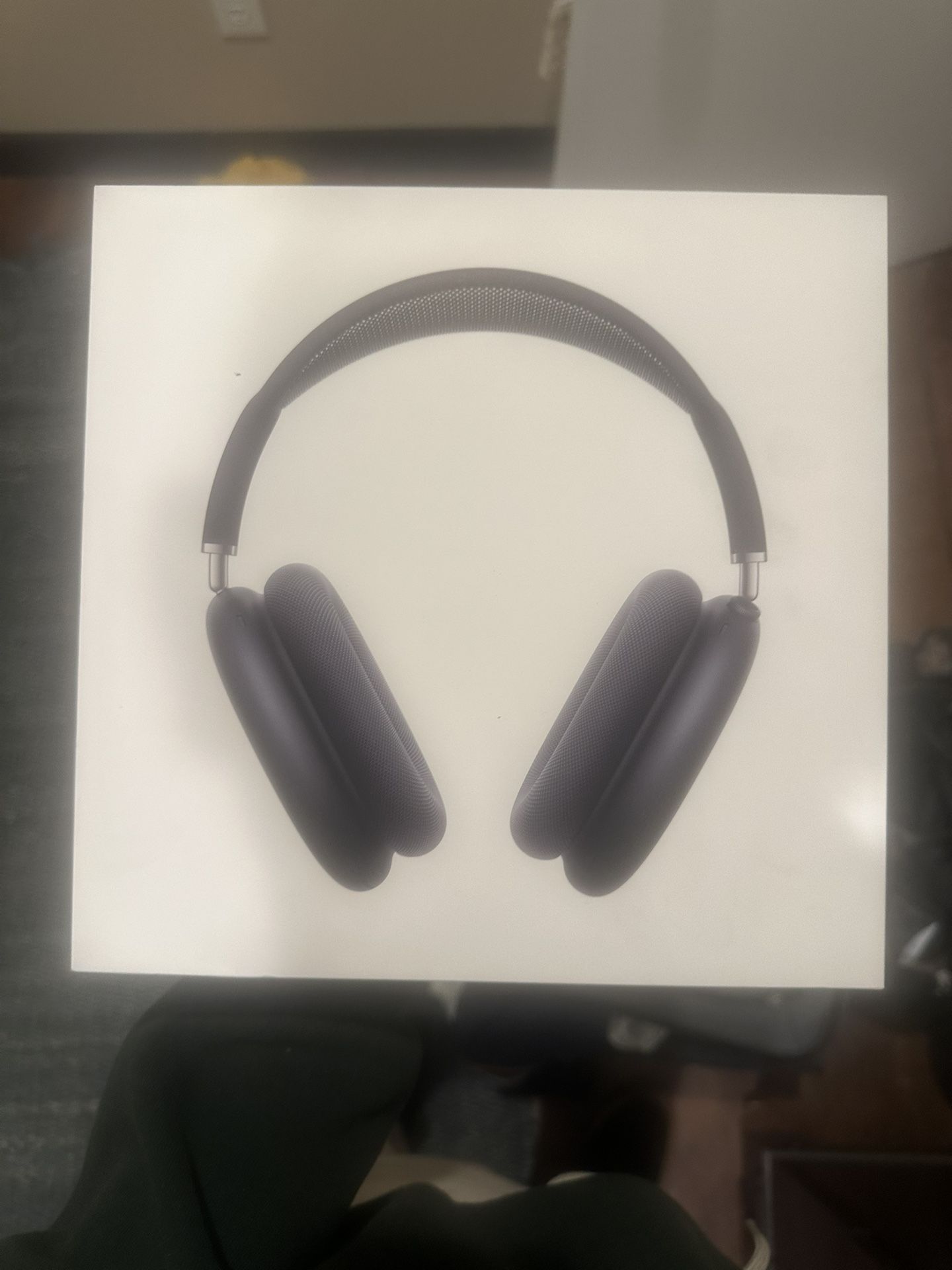 BRAND NEW Apple AirPods Max