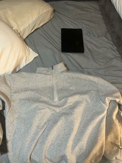 Alo Grey quarter Zip