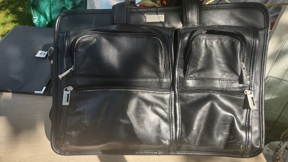 US Luggage Briefcase, Clean Inside, Couple Marks Outside