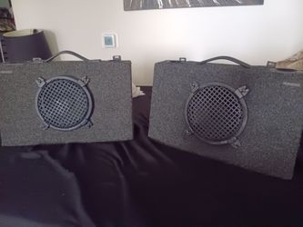 OLD SCHOOL 8 INCH SPEAKERS IN BOX .BUMP REAL NICE .