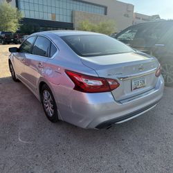2017 Nissan Altima 