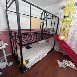 Twin Bunk Bed With Slide