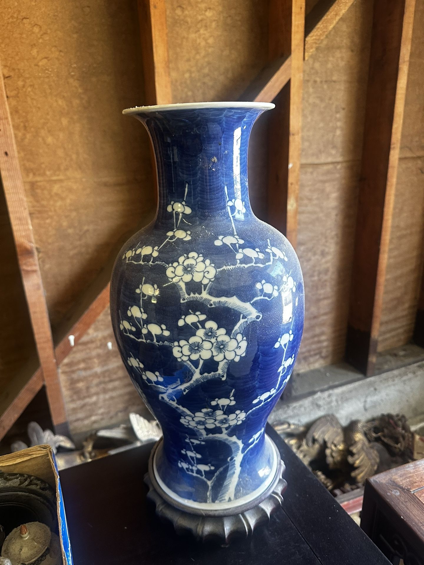 Vase With Stand