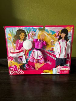 2011 Barbie Fashion Pack