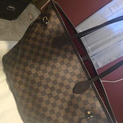 Authentic Louis Vuitton Neverfull