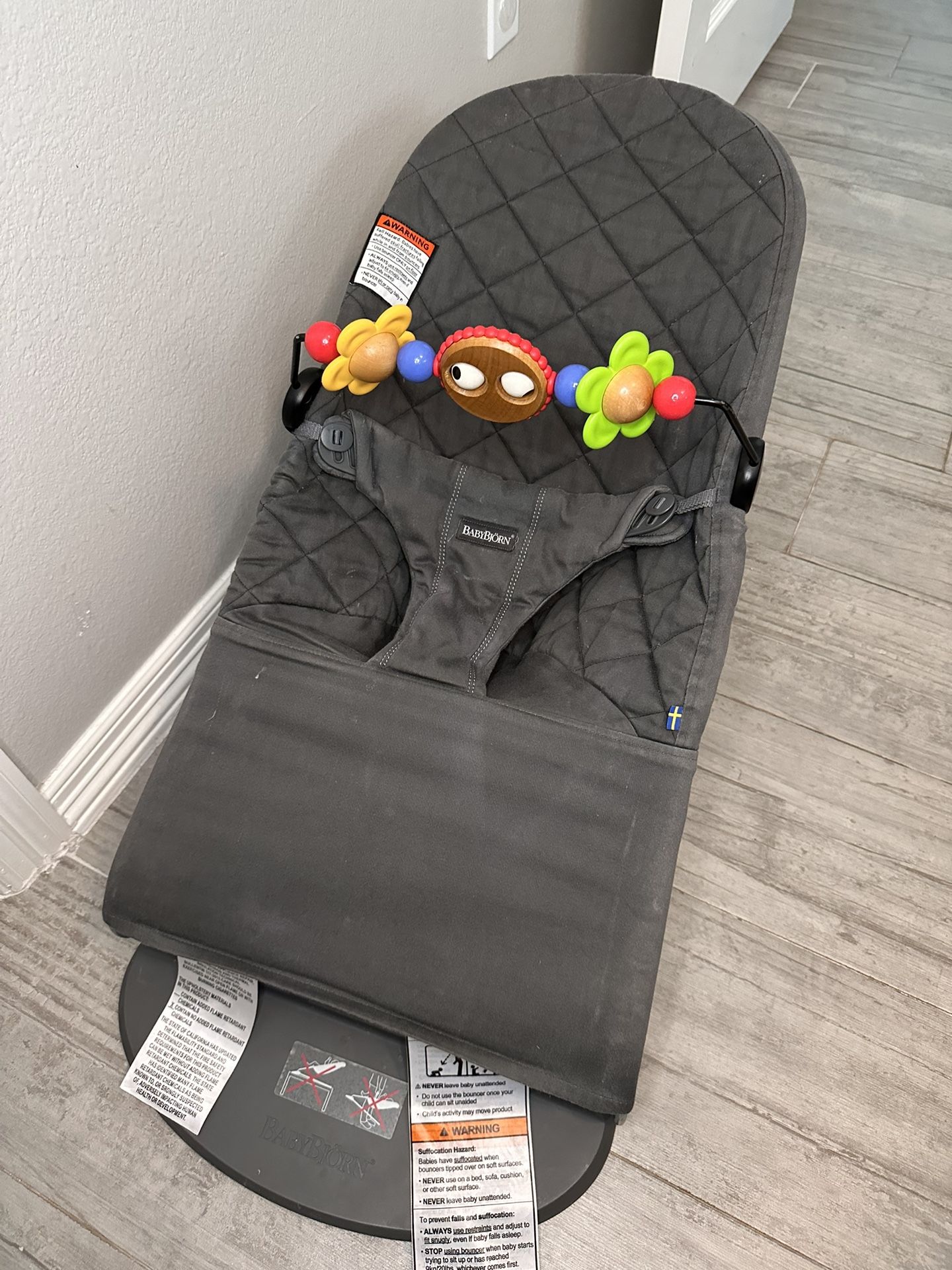 Baby Bjorn Bouncer W/ Toy