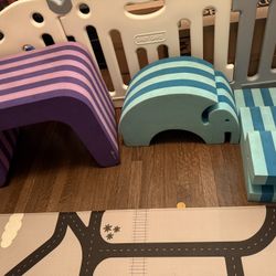 bObles Tumbling Furniture For Toddlers