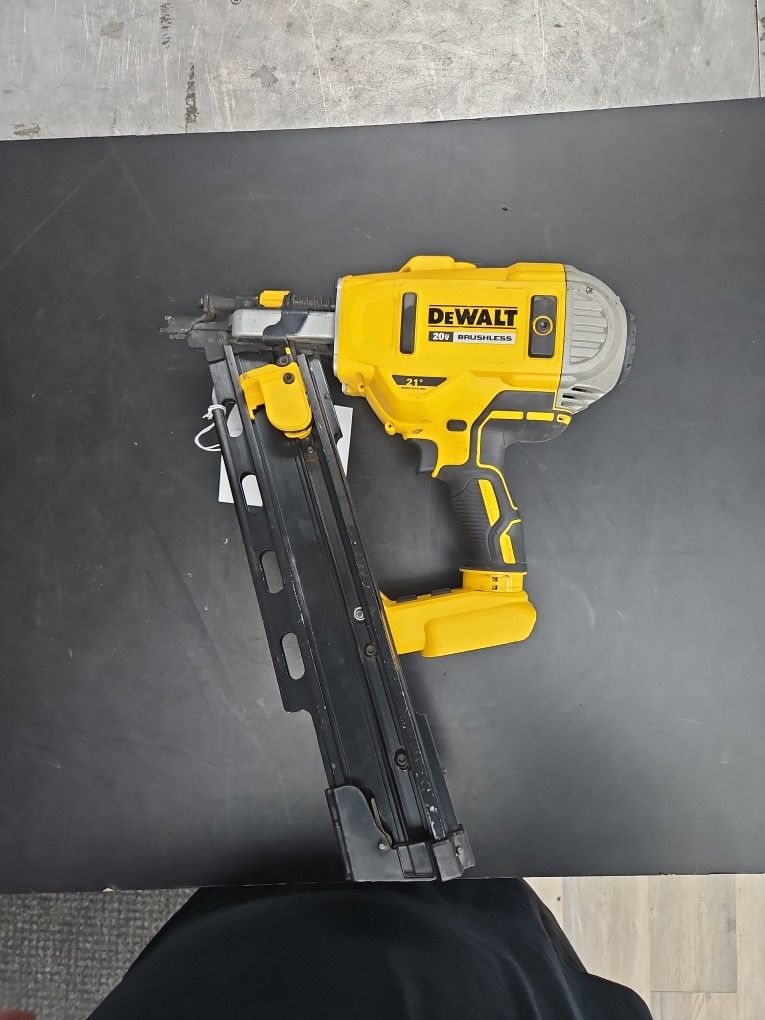 Dewalt 20v Framing Nail Gun Tool