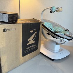 4moms MamaRoo Baby Swing – Like New (With Original Box)