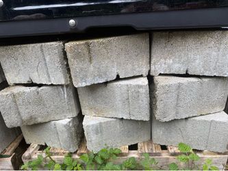 Retaining wall block