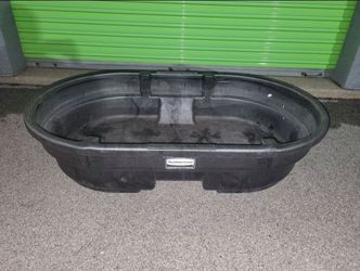50 Gallon Rubbermaid Stock Tank