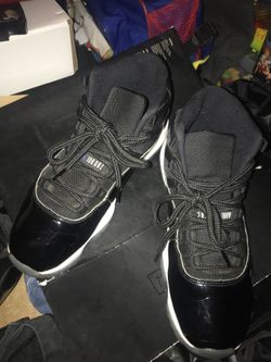 Air Jordan space jam 11 size 10