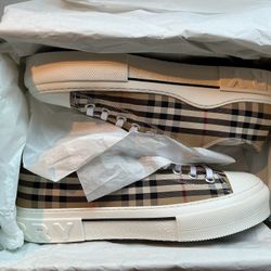 Burberry Shoes