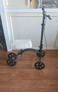 Knee Scooter Walker with Sheepskin Pad