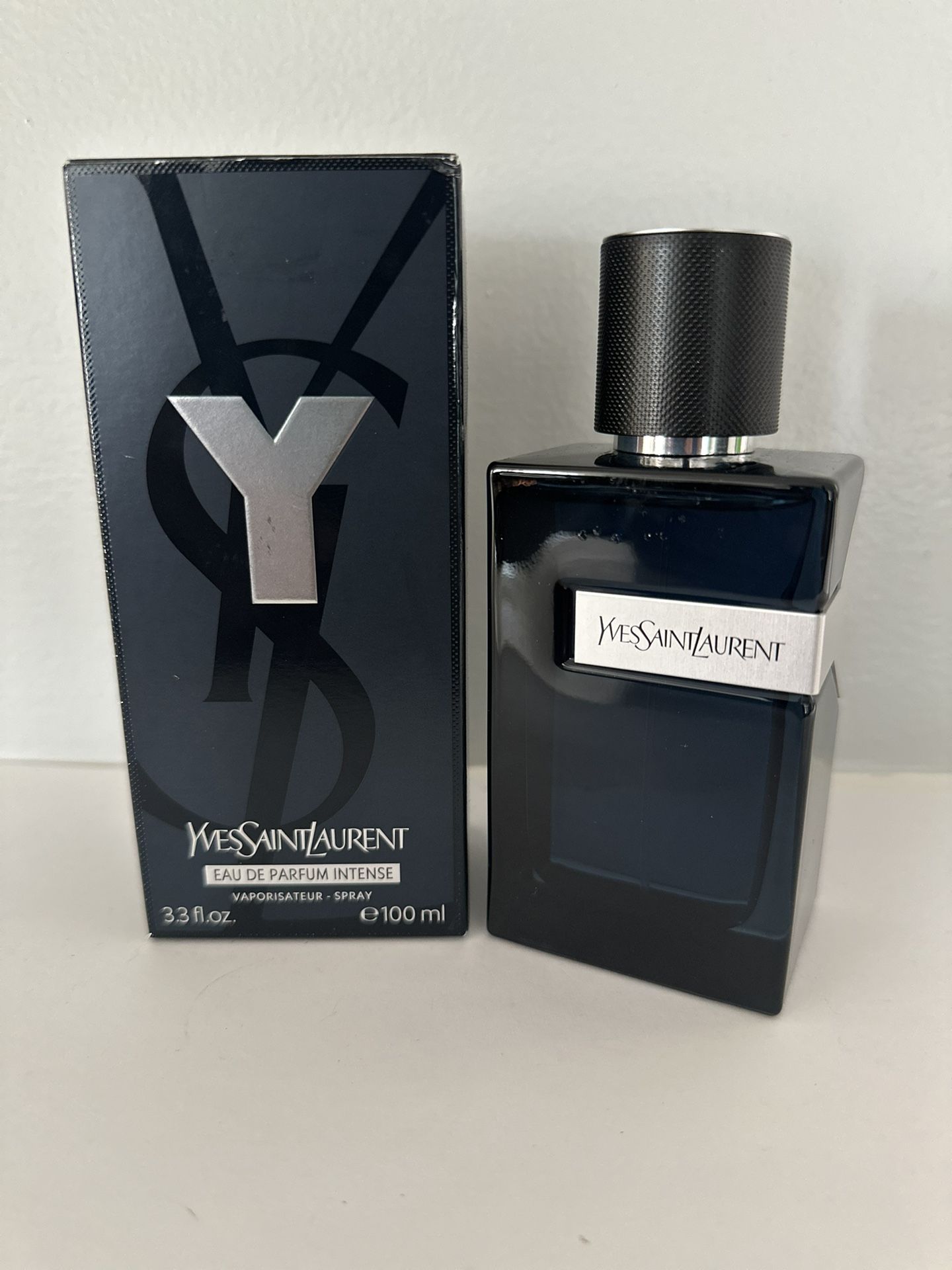 Yves Saint Laurent   Y 