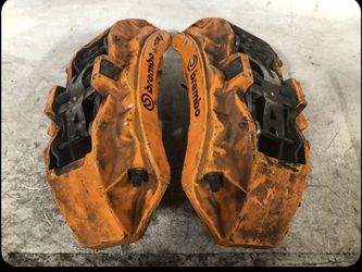 6 Piston Brembo Brakes 