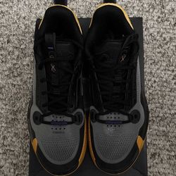 Way of Wade 10 Low ‘Away’ - Size 10.5M