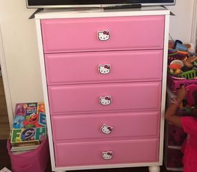 Hello kitty drawer