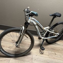 Specialized Myka Bike.