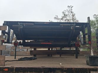 Lift gate