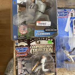 2 Of 4 Selling My Collection I’m Moving ..toys Wrestlers, Sports Memorabilia, Star Wars, Wwf, Vintage, Collectible, Toy Story, Lotr ‘s. Mickey Mantle 