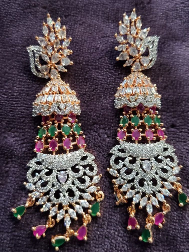 Ad Zircone Earrings