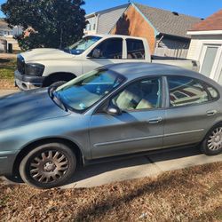 2006 Ford Taurus