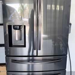 Samsung French Door Refrigerator - Black Stainless